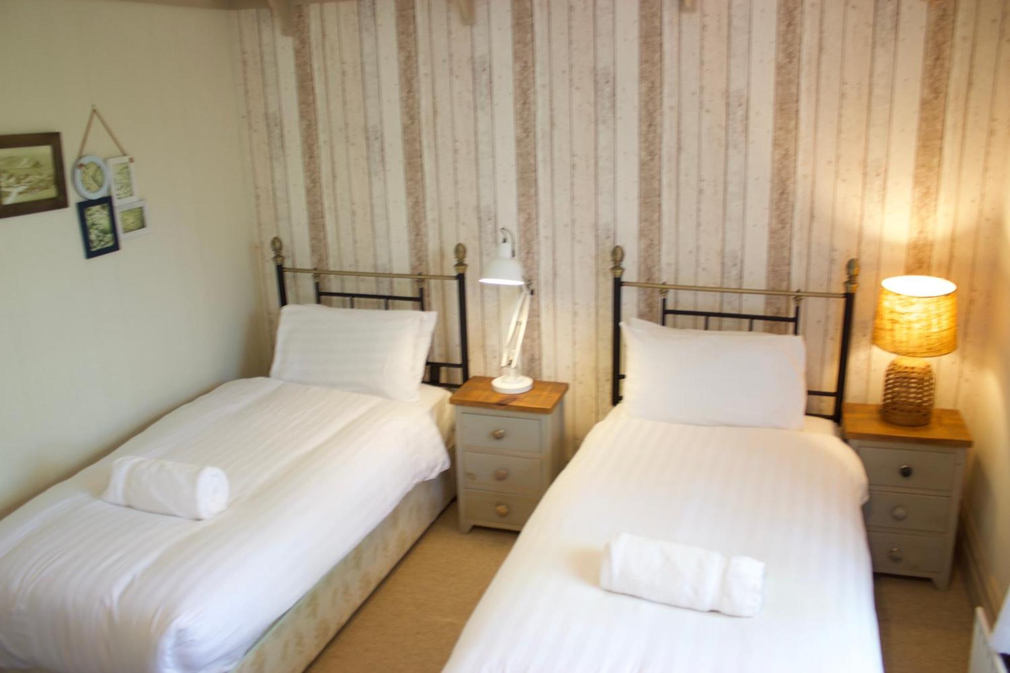 Durdle Door Hotel Лулуърт Коув Екстериор снимка